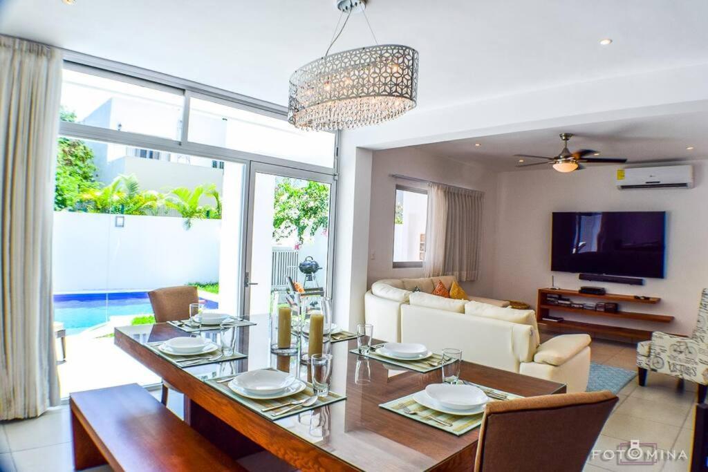 Casa Cielo Family House